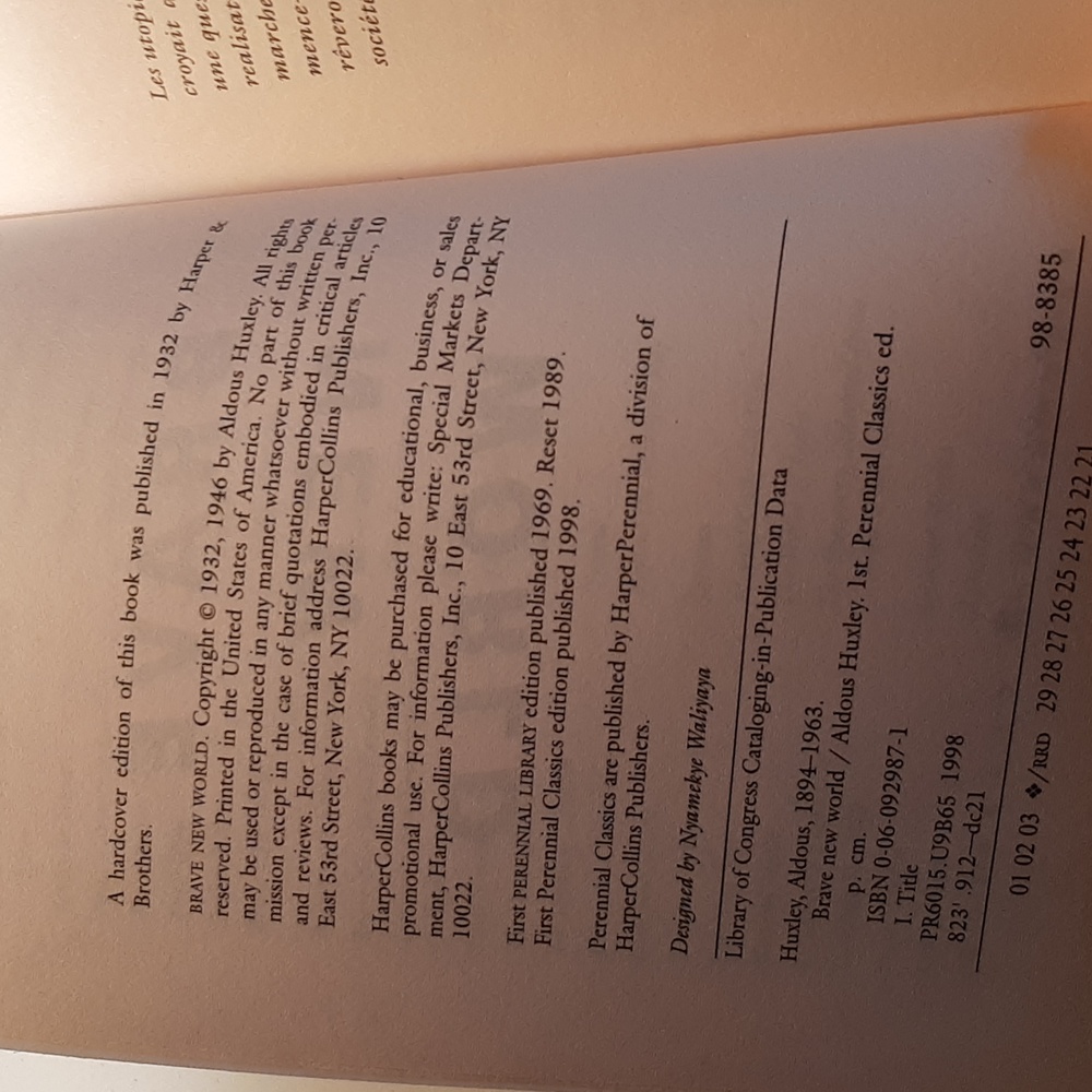 Classic Book Bundle Brave New World Huckleberry FInn - Picture 3 of 9